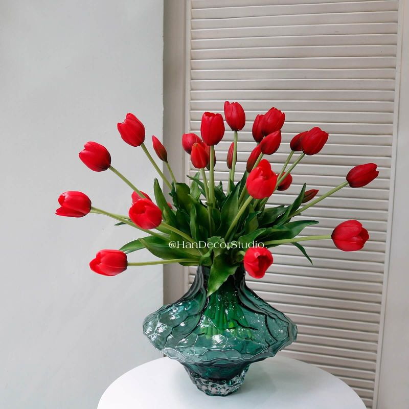 Bình hoa tulip trang trí HDC.A2